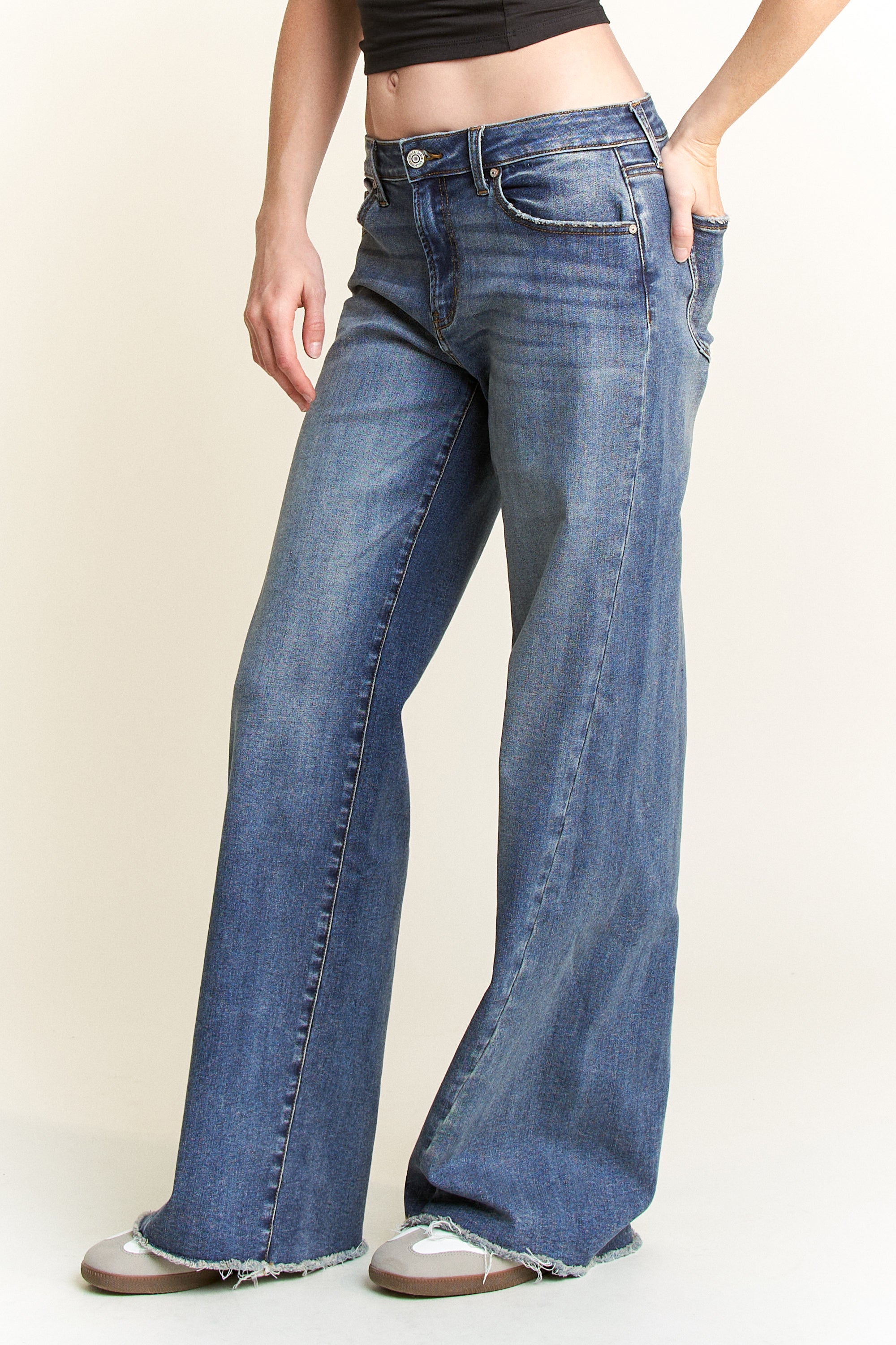 High Rise Baggy Wide Leg Jeans with Curved Side Seam 3